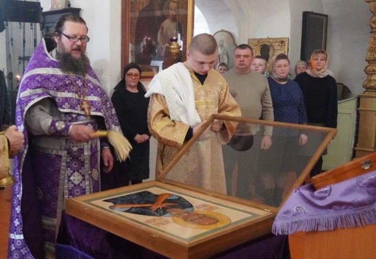 В храме Святой Троицы города Тотьмы появился новый иконописный образ