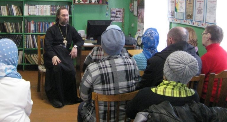 В сельской библиотеке поселка Кузино состоялся час духовности