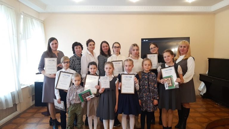 Юные воспитанники духовной семинарии и АНО «Синергия» приняли участие в XXIV Малых Димитриевских чтениях