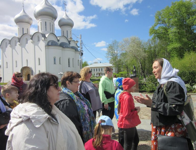 Ученики воскресной школы храма Покрова Пресвятой Богородицы на Козлене посетили Воскресенский кафедральный собор