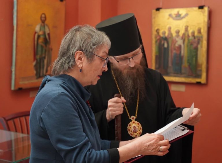 В преддверии открытия выставки, посвященной святому воинству Руси, епископ Игнатий посетил дом-музей Верещагиных