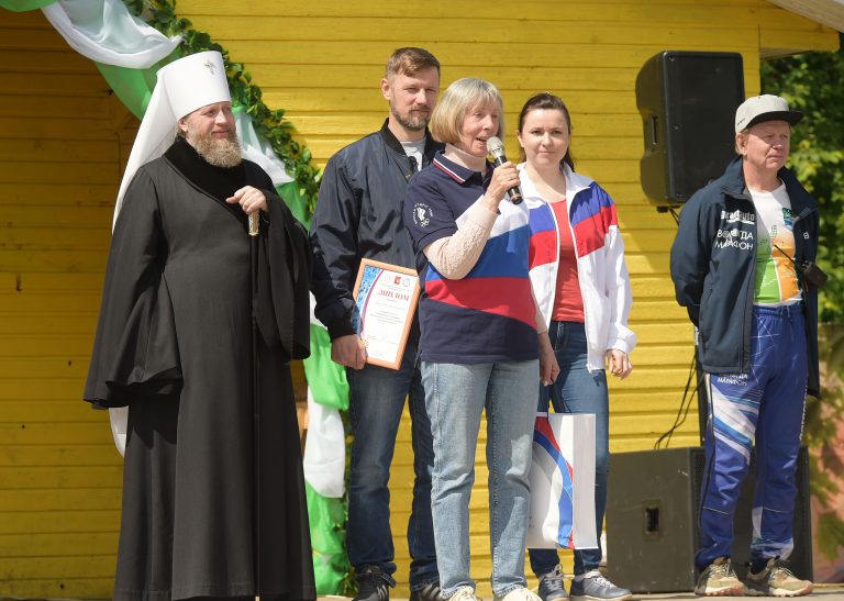 Митрополит Савва напутствовал участников V Всероссийского сельского марафона в Сметанино