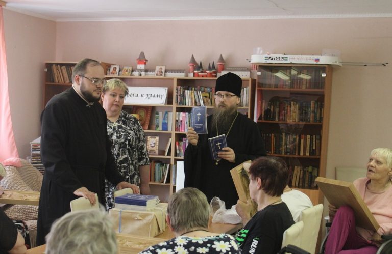 Состоялся архипастырский визит в Череповецкий дом-интернат для престарелых и инвалидов