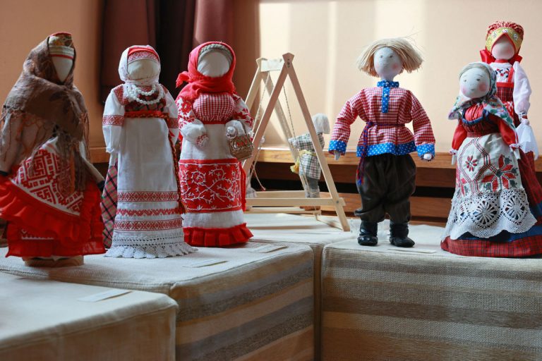 В Вологде подвели итоги областного конкурса «Кукла в национальном костюме»