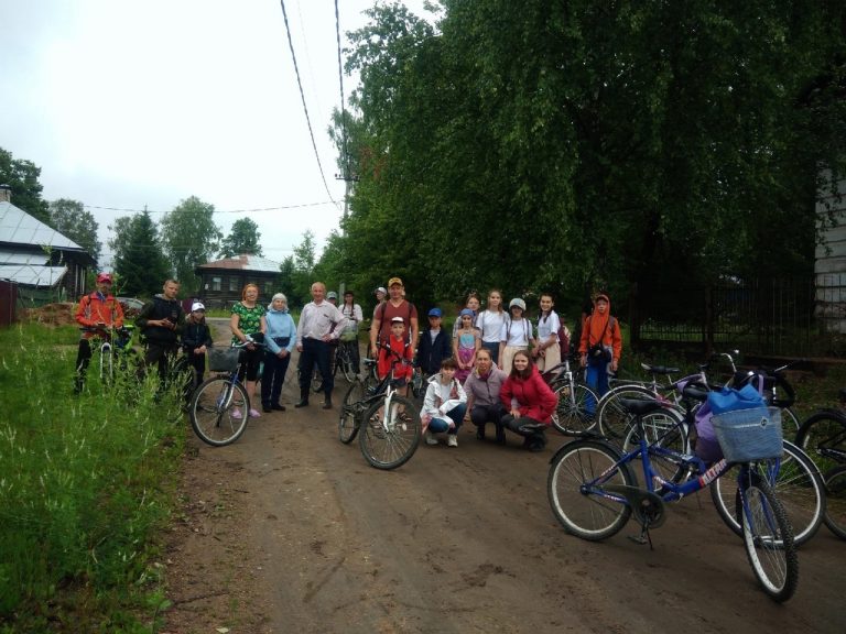 В Устюженском благочинии состоялся традиционный молодёжный велопробег
