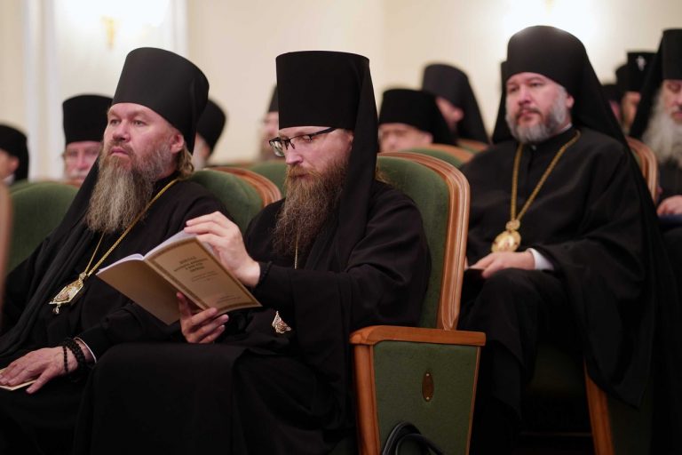 Епископ Игнатий принял участие в Архиерейском Совещании Русской Православной Церкви
