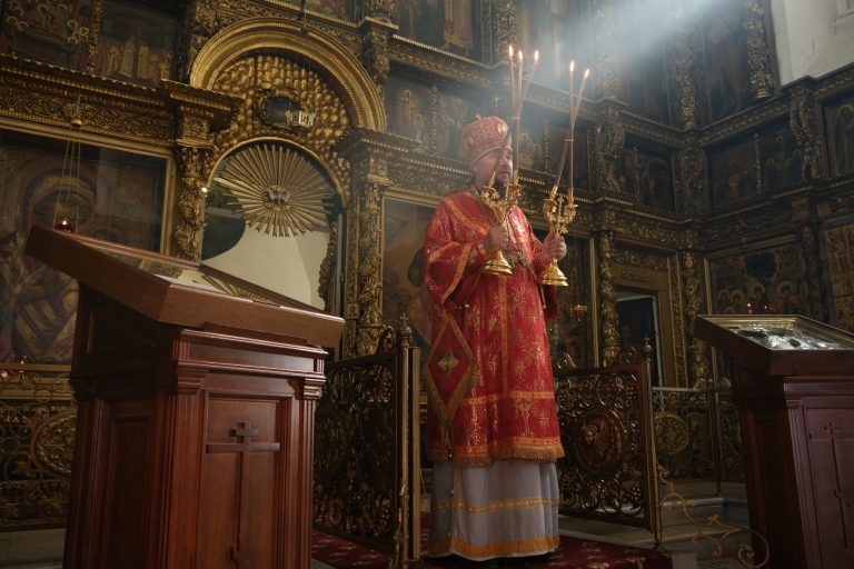 В Прокопьевском соборе состоялось архиерейское богослужение