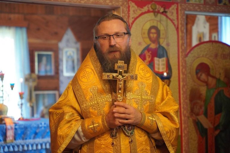Епископ Игнатий с архипастырским визитом посетил Покровский приход поселка Малечкино