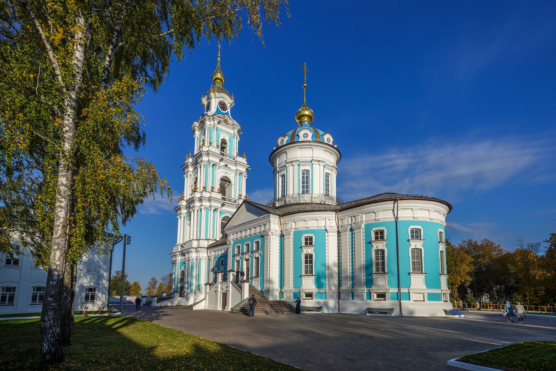 Митрополит Савва сослужил Святейшему Патриарху при освящении возрожденного  Богоявленского собора Костромского кремля | Официальный сайт Вологодской  митрополии