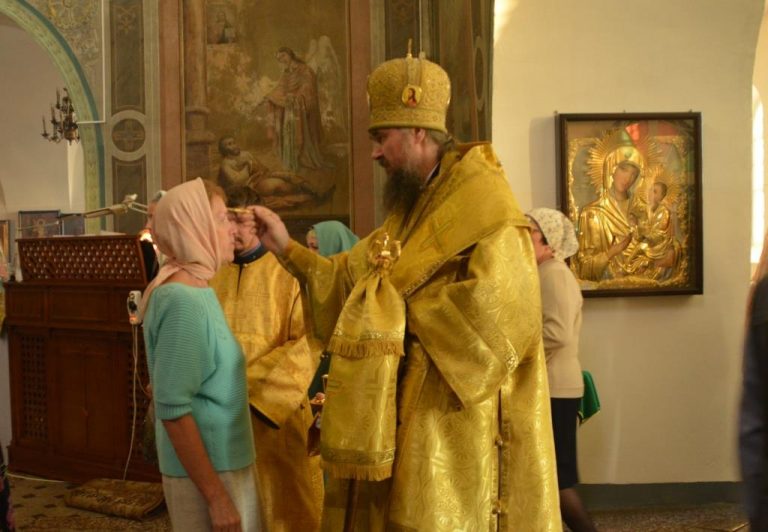 Епископ Фотий возглавил вечерню с чтением акафиста святому праведному Прокопию Устюжскому