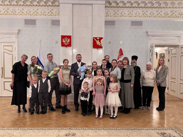 Руководитель социального отдела Вологодской епархии принял участие в торжественном мероприятии «Здравствуй, малыш!»