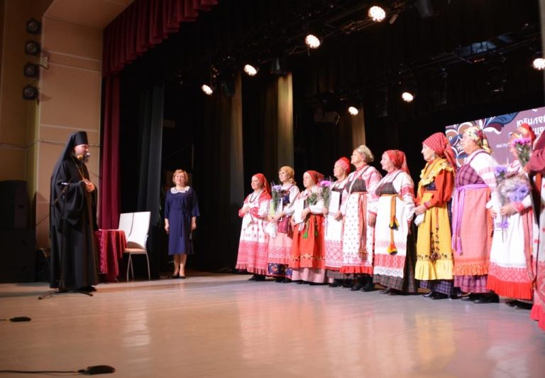 Епископ Фотий принял участие в юбилейном концерте в честь коллектива «Истоки»