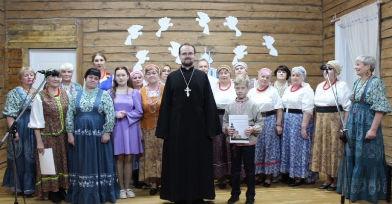 В деревне Морозовица состоялся благотворительный концерт в пользу восстанавливаемого Спасского храма