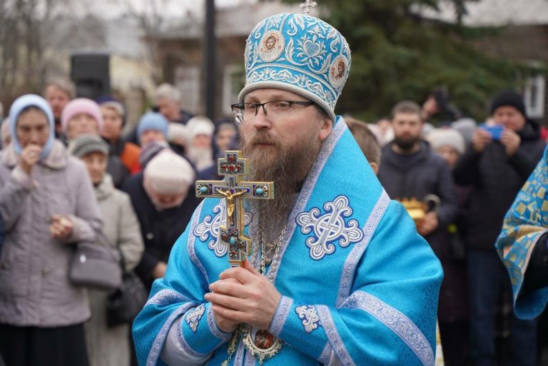 Епископ Игнатий возглавил праздничную Литургию в Воскресенском соборе города Череповца