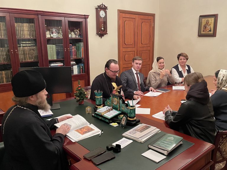 Глава Вологодской митрополии возглавил совещание по подготовке к молодежному форуму «Со-Трудничество» 
