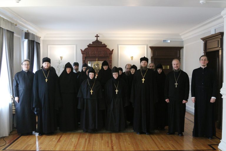 Митрополит Савва встретился с членами Межведомственной комиссии по вопросам образования монашествующих