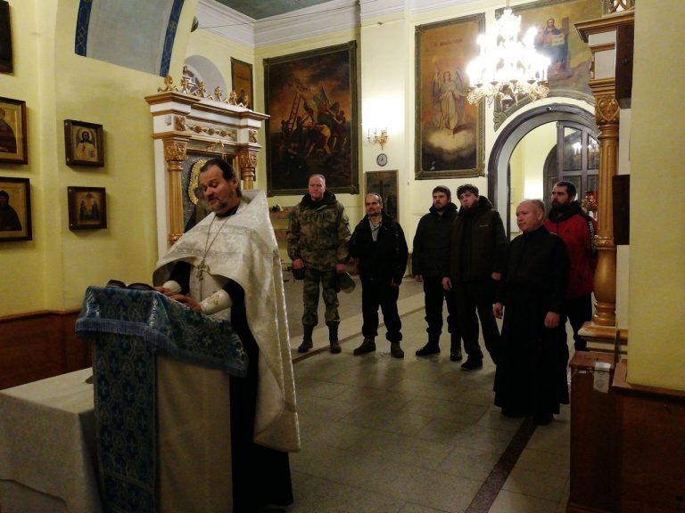 Волонтёры Череповецкой епархии повезли гуманитарную помощь на Донбасс