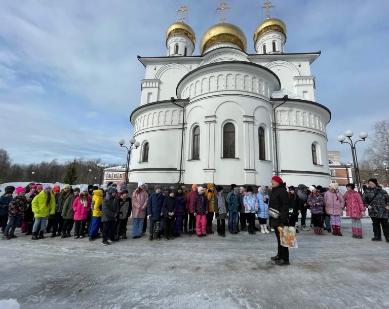 Школьники — частые гости в храмах города Череповца
