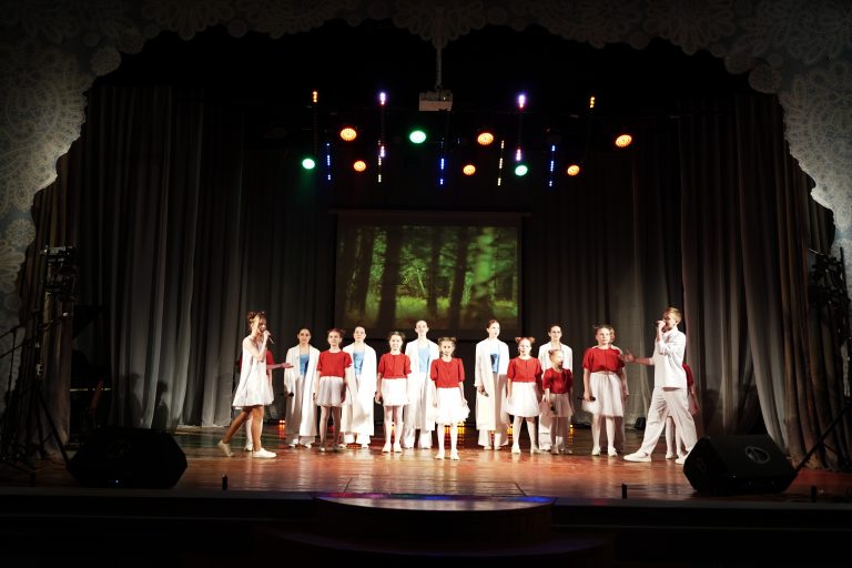 Вокально-хоровой ансамбль «Истоки» принял участие в юбилейном мероприятии Центра народной культуры «Сокольский»