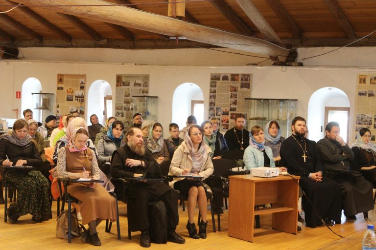 Информационно-аналитический отдел Вологодской епархии провел обучающий семинар «ПравоСлавный SMM» 
