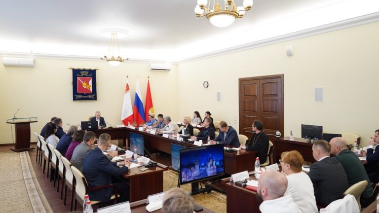 Глава администрации Вологды провел встречу с членами Общественного совета