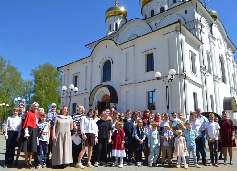 В воскресных школах Череповецкой епархии прошли выпускные вечера
