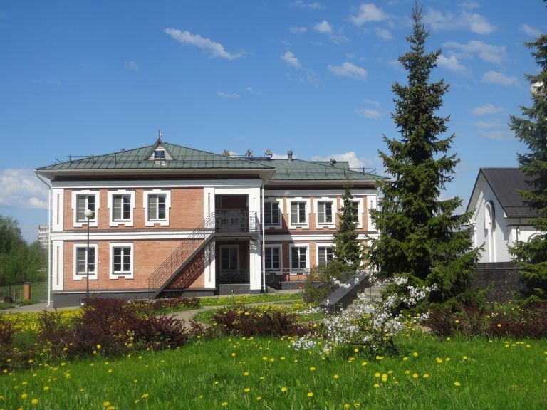 Духовно-просветительский центр имени протопресвитера Александра Желобовского действует в Череповце