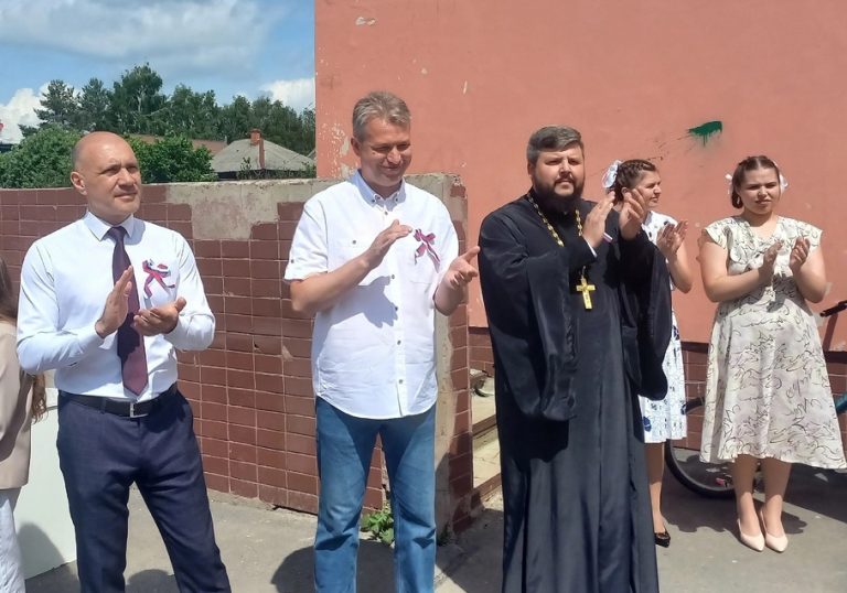 Благочинный Церковного округа Вологодского района принял участие в торжествах по случаю Дня России
