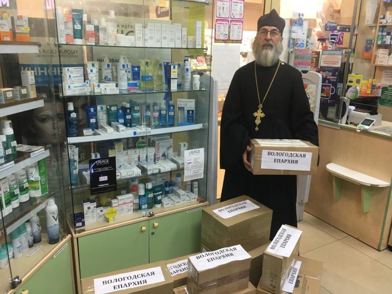 Очередная партия гуманитарной помощи от Вологодской епархии отправлена бойцам СВО