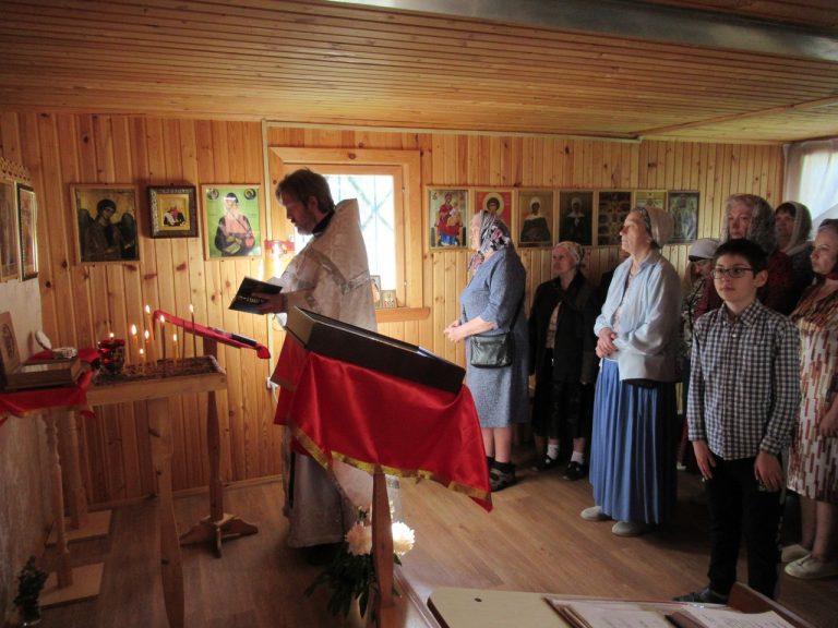 Иоанно-Богословский приход города Череповца отметил 10-летие со дня своего образования