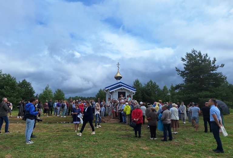 В деревне Выдриха состоялось малое освящение часовни в честь Божией Матери «Взыскание погибших»