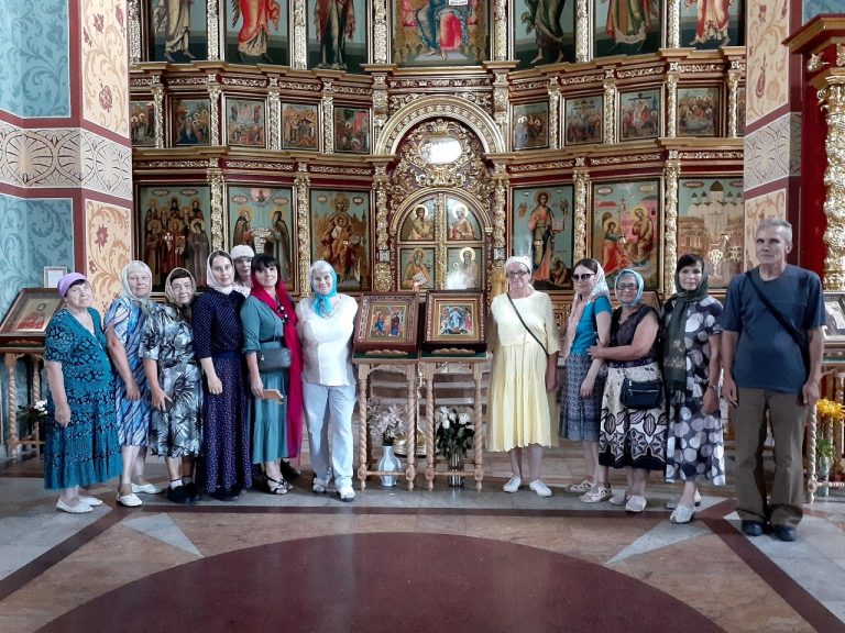 В кафедральном соборе города Череповца побывали гости из Устюжны