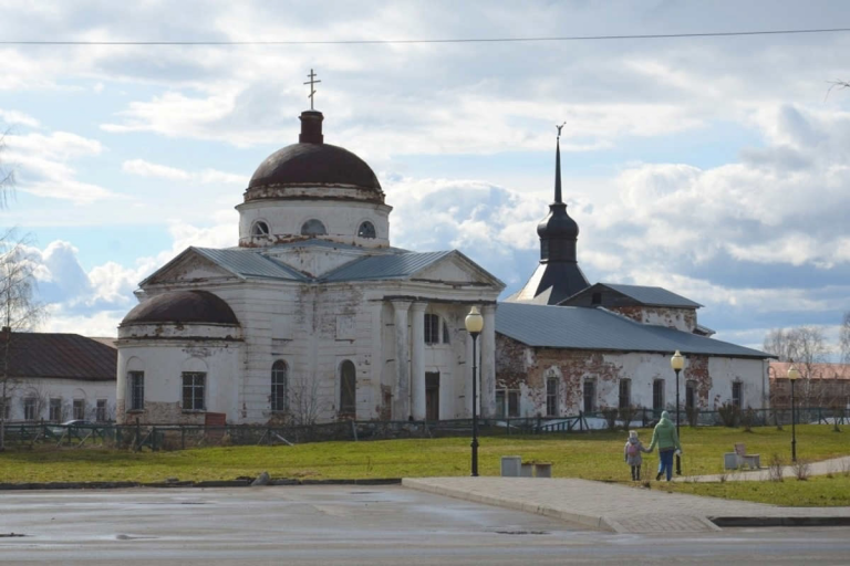 В Кириллове отметили десятилетие возрождения главного собора города