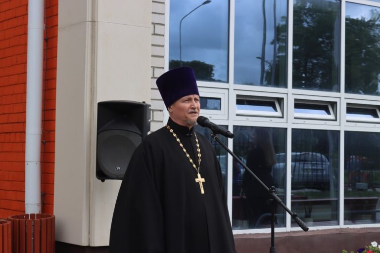 Клирик храма Покрова Пресвятой Богородицы на Козлене г. Вологды иерей Андрей Иванов принял участие в торжественном мероприятии МЧС по Вологодской области