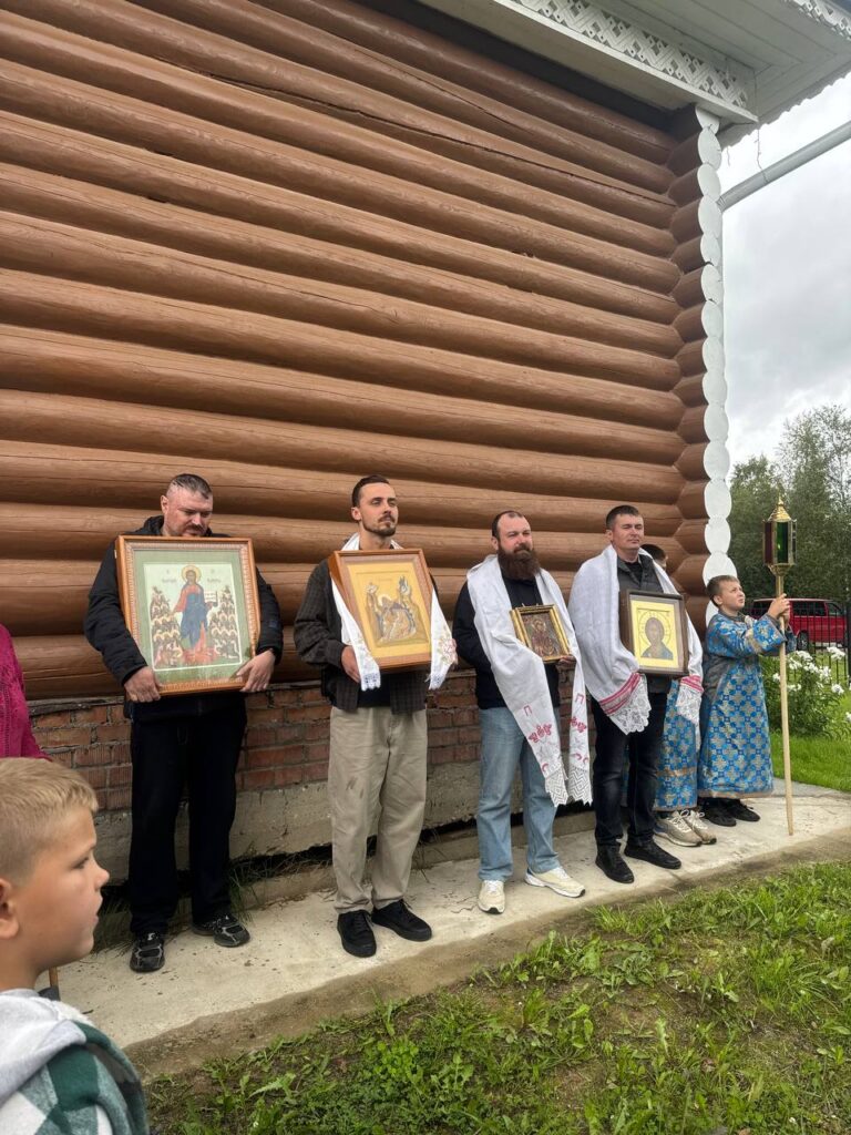 В храме в честь «Семистрельной» иконы Богородицы поселка Ермаково отметили престольный праздник
