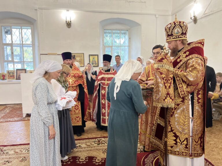 Митрополит Савва возглавил всенощное бдение в храме Илии Пророка города Вологды