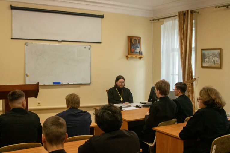 В семинарии прошло первое заседание Студенческого совета